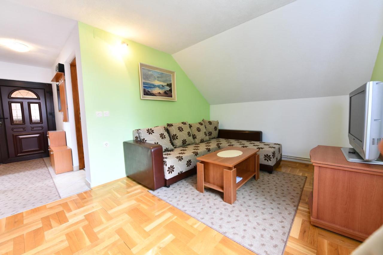 Saborsko Apartments Alan מראה חיצוני תמונה